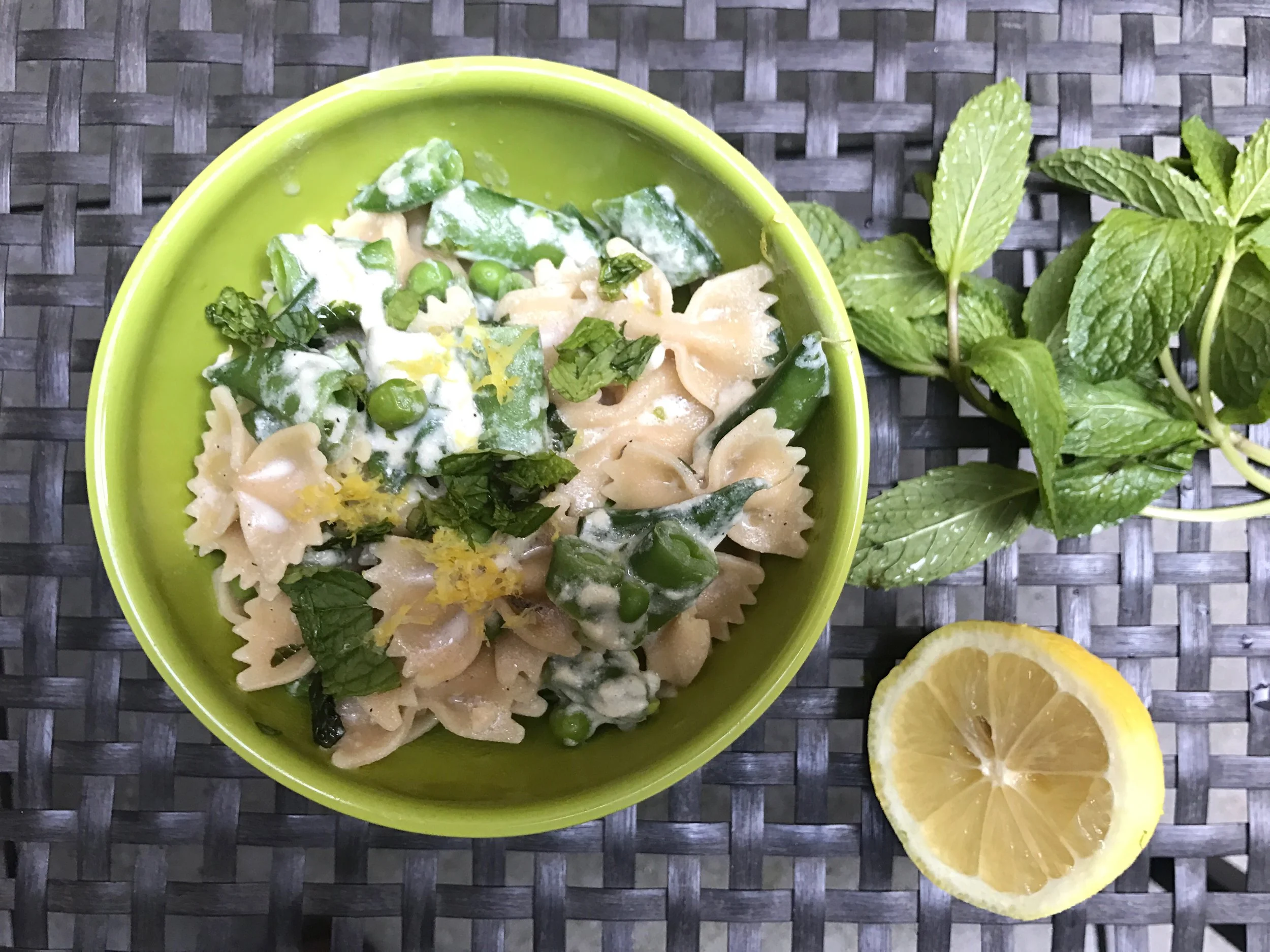 Pasta with Peas and Cheese