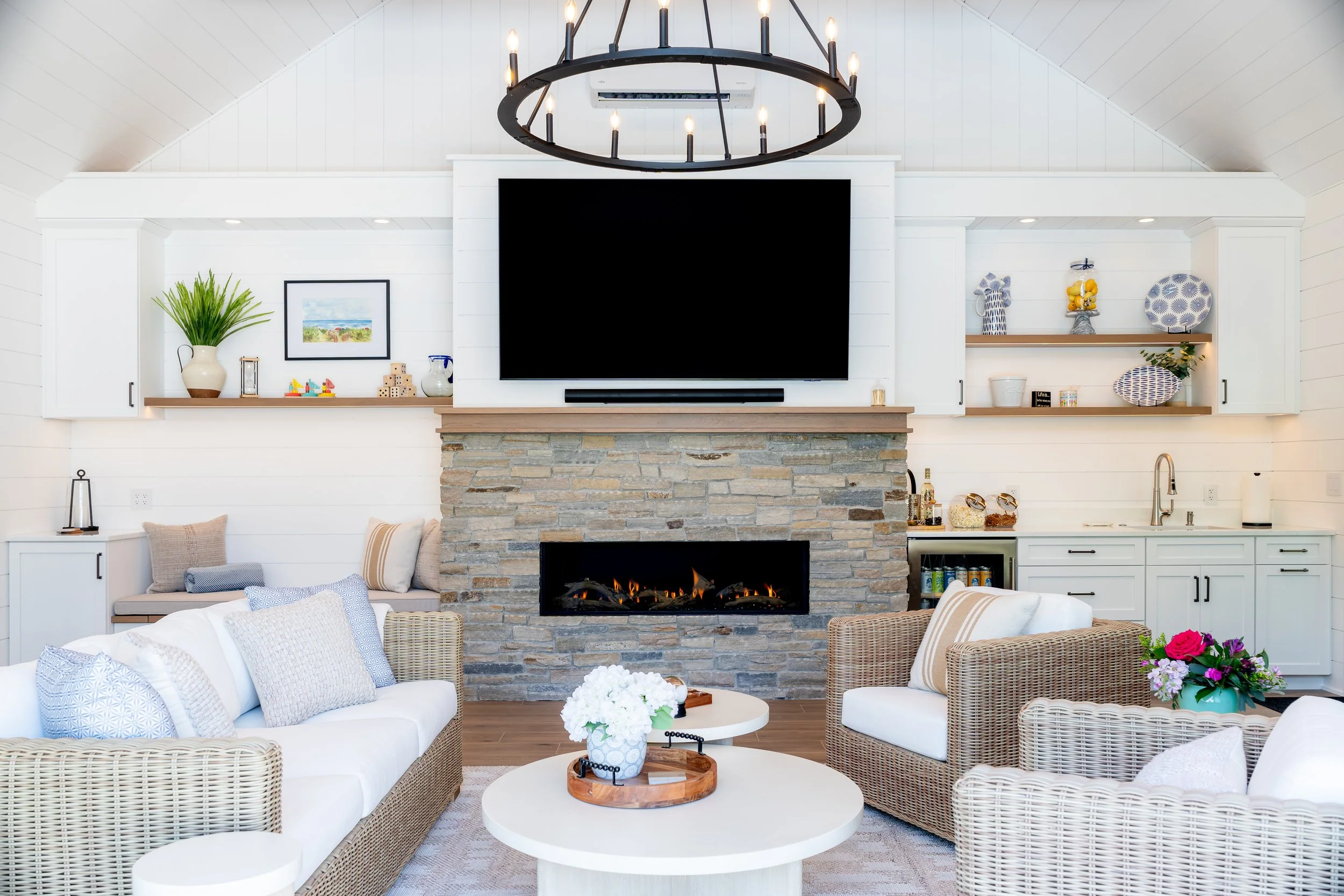 Pool House Kitchenette
