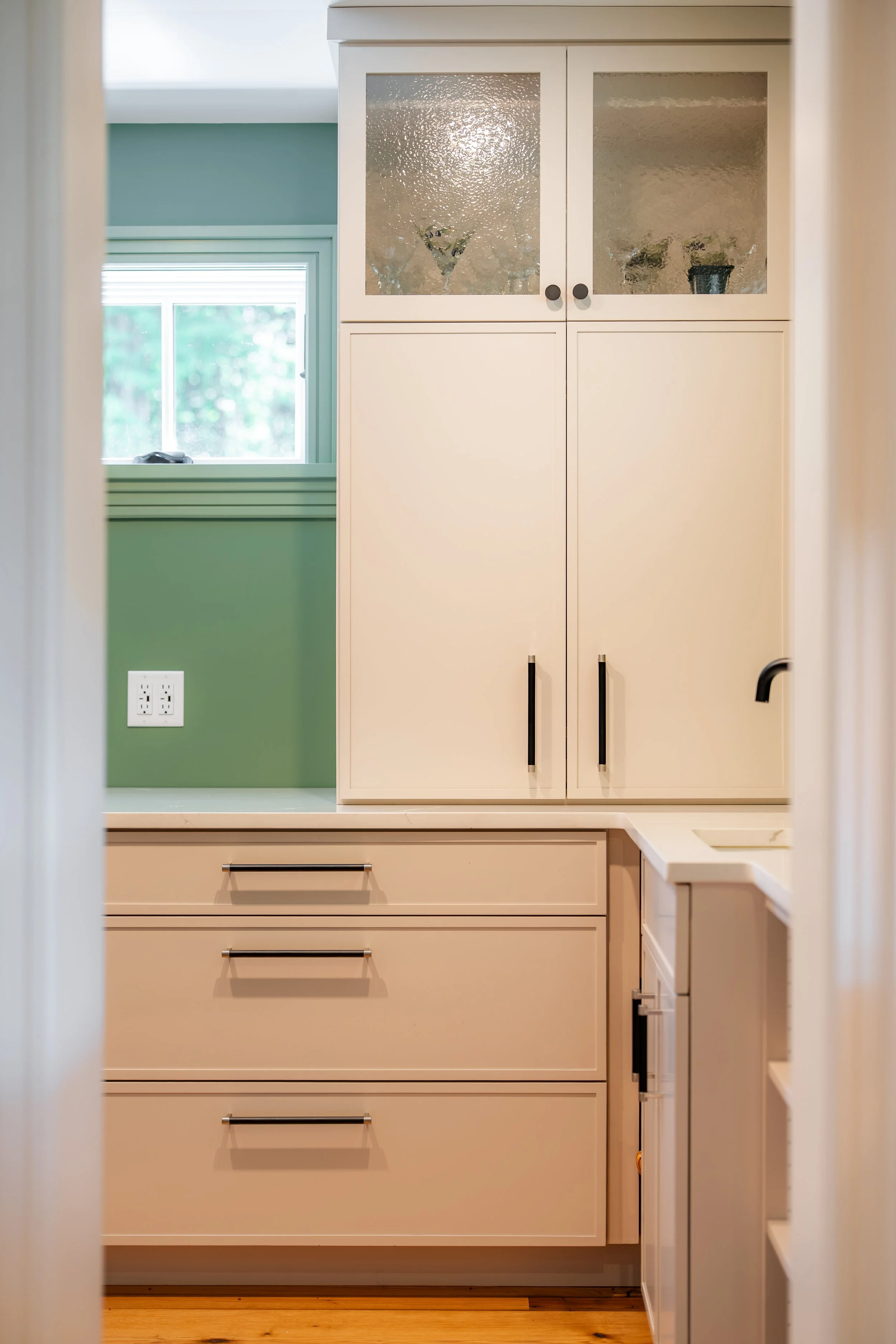 Walk-in Pantry Cabinets
