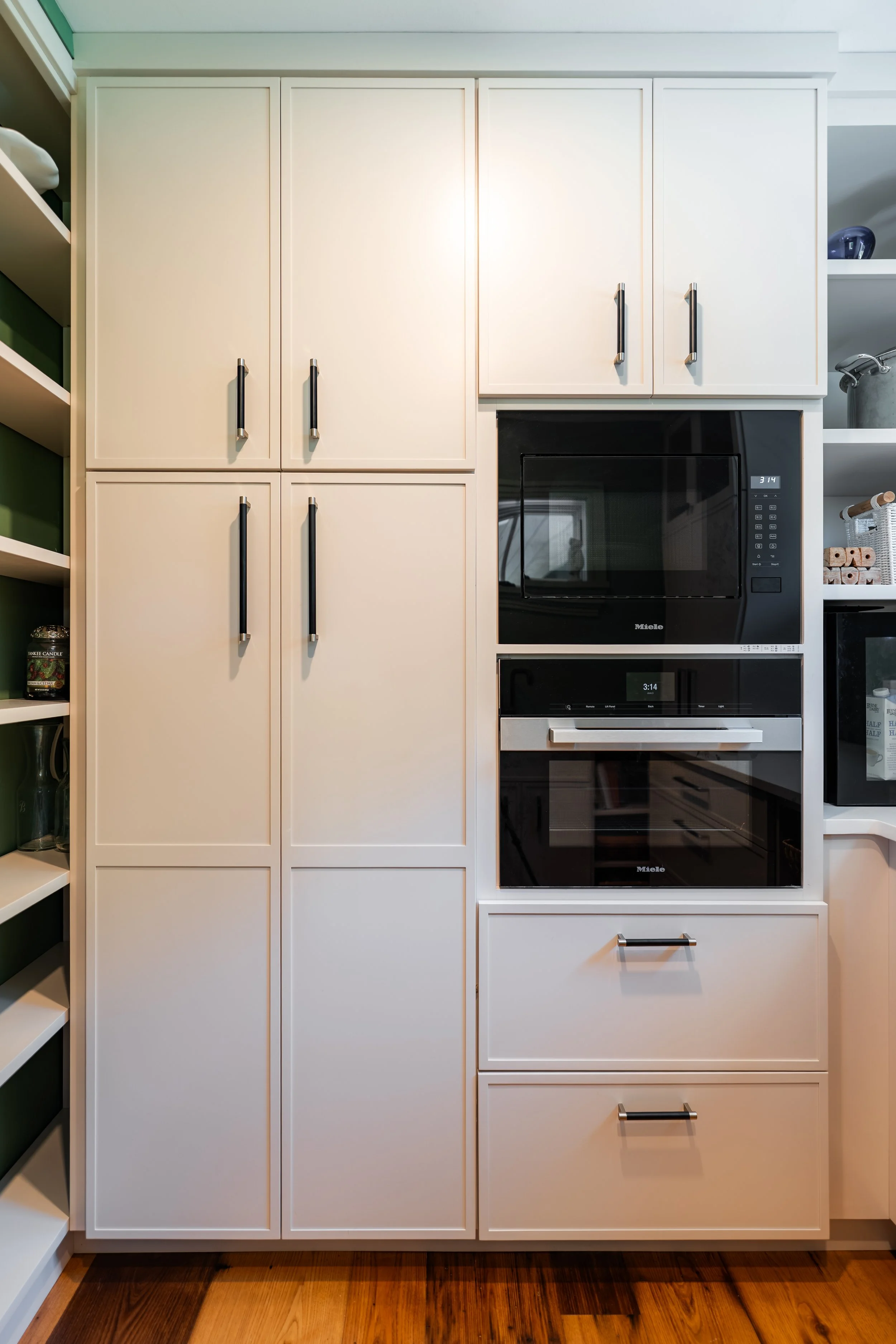 Butler's Pantry Cabinets