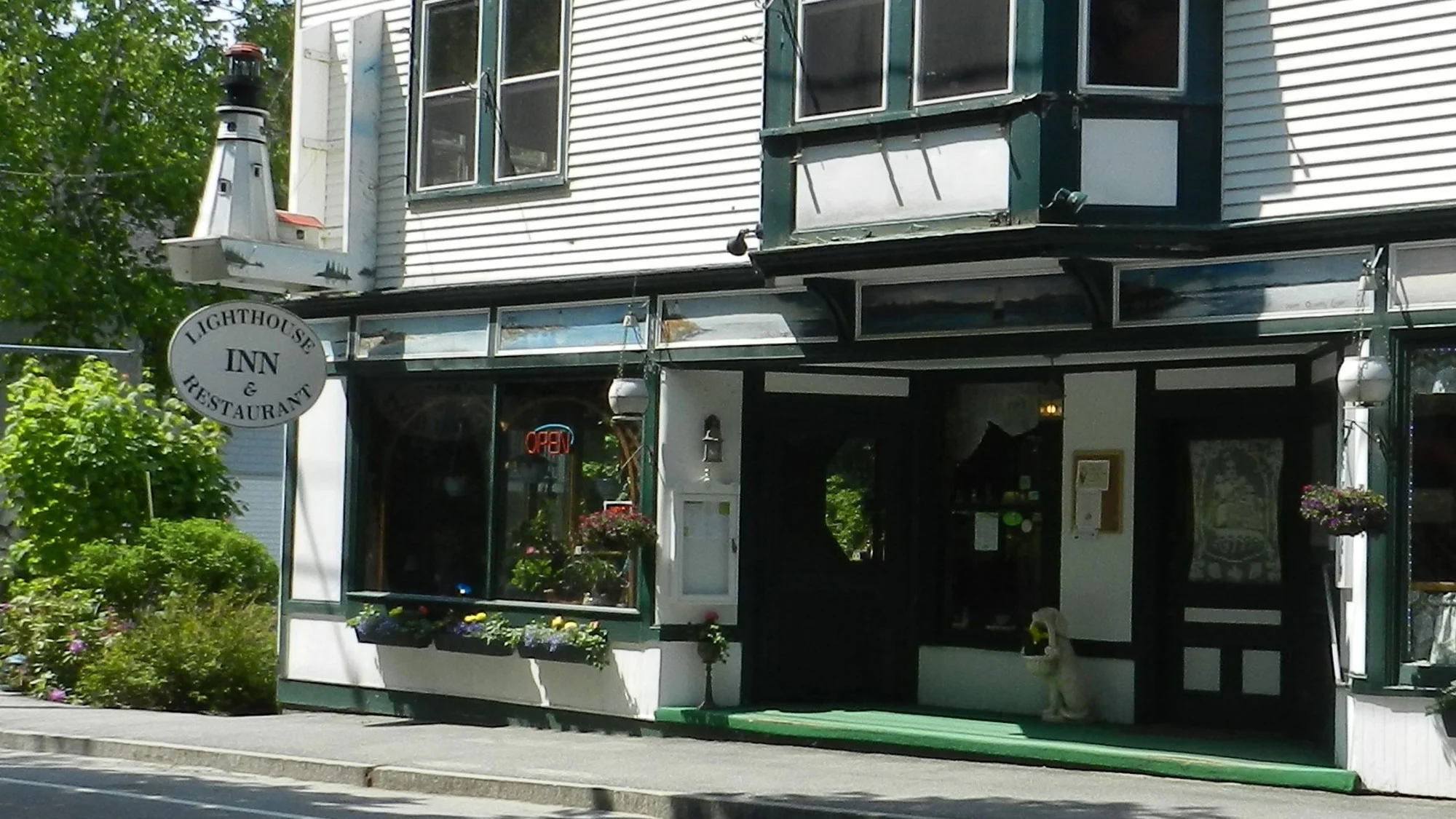 exterior-b.jpg