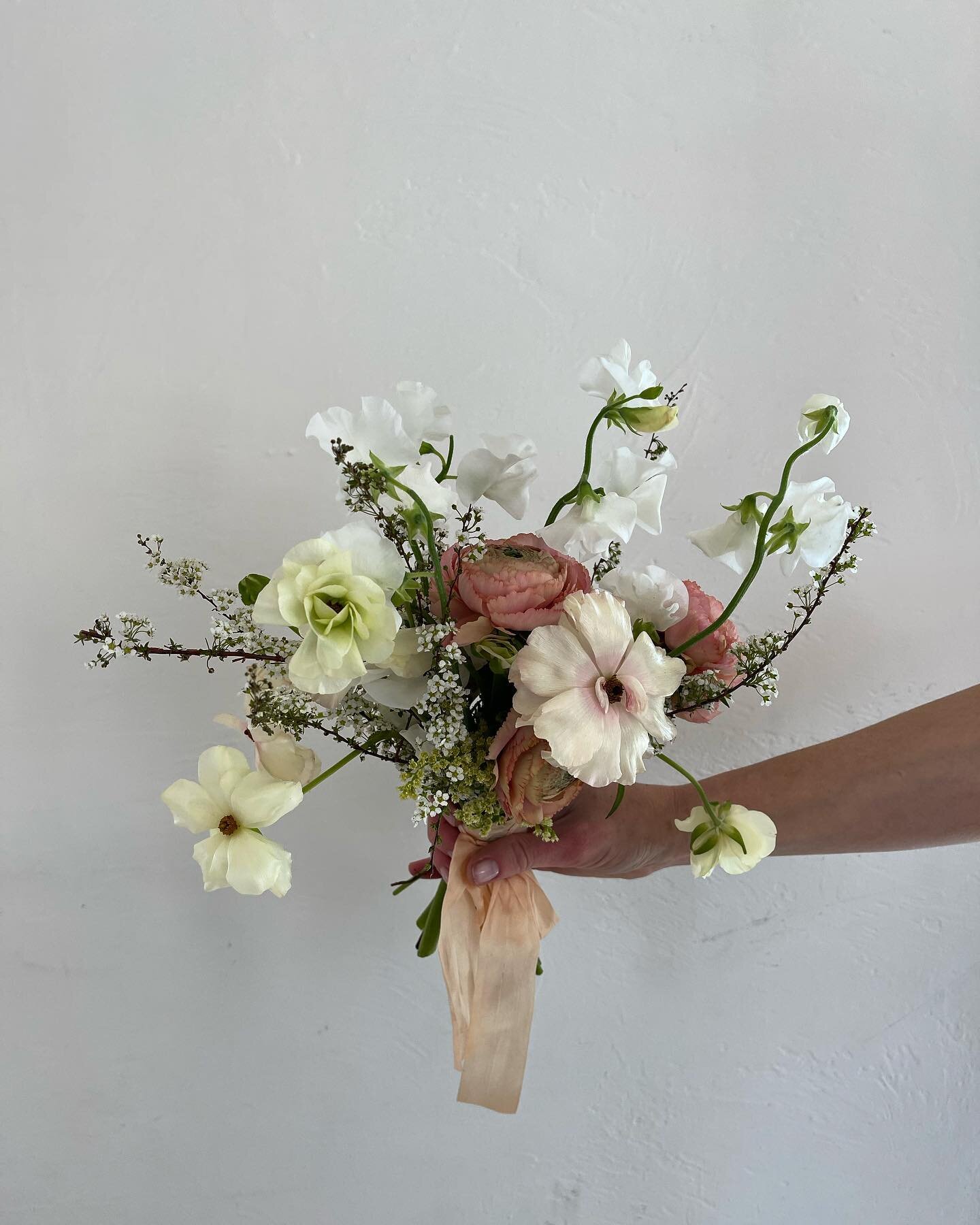 Happy mothers day✨ #flowerpower #weddingflorals #bridalbouquet #flowersmakemehappy