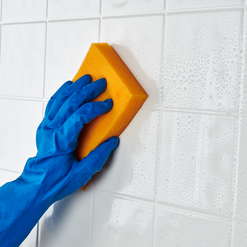 Brillo® Parsons Ammonia cleaning tile