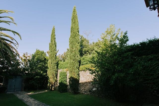 😍 Este jard&iacute;n es uno de nuestros favoritos. Precioso cuando le da el sol y m&aacute;gico cuando est&aacute; en sombra.😍
