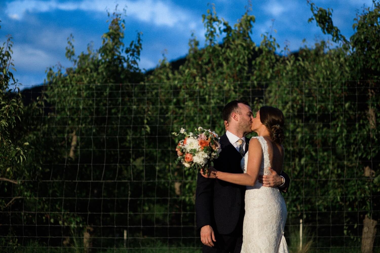 097_Mount Hood Organic Farms Wedding.jpg