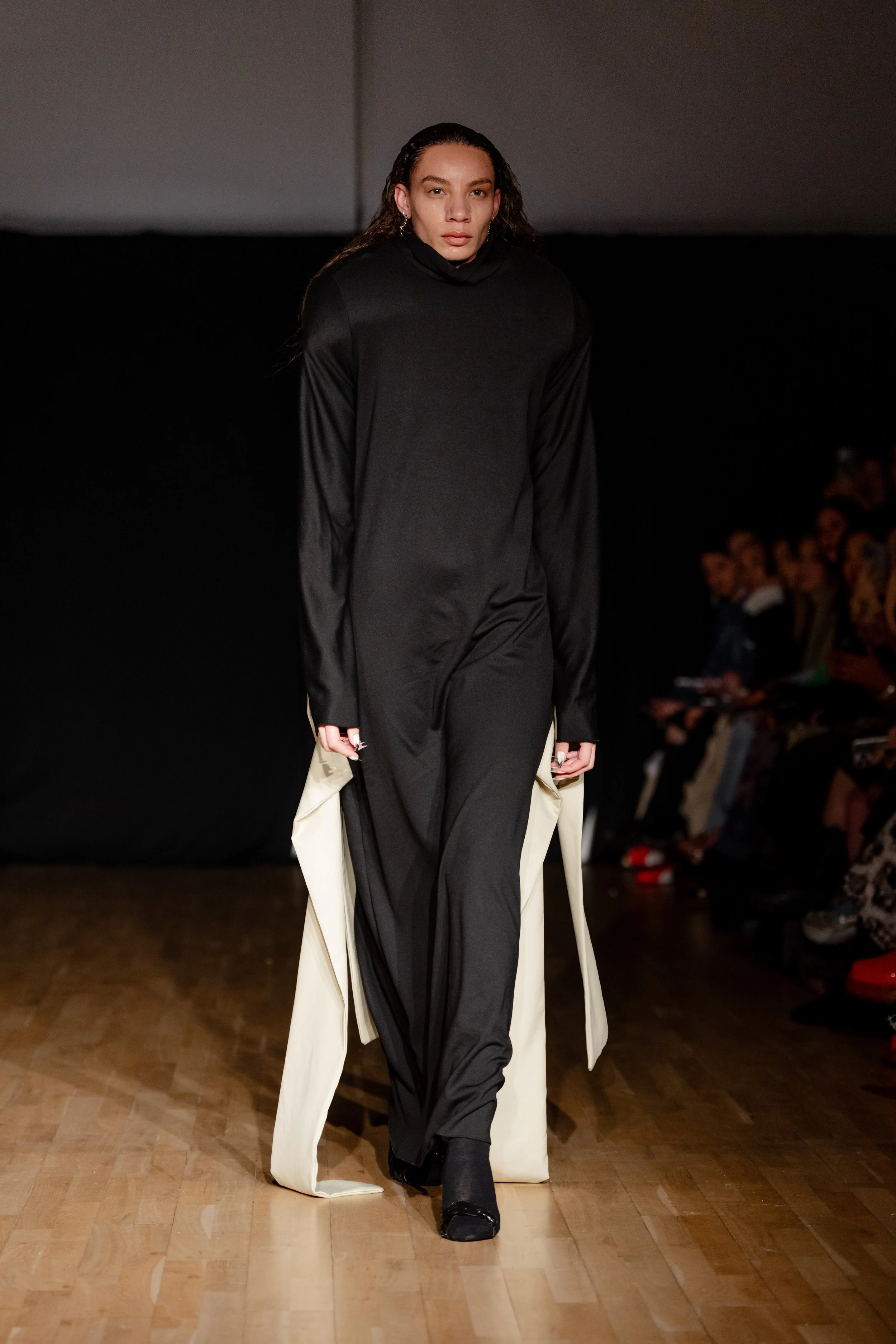 LFW_2025_02_21_PoetLab-Show_Catwalk-Press_14.jpg