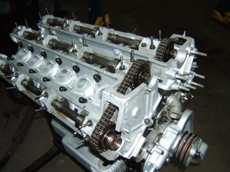 GT - V12 Open.png