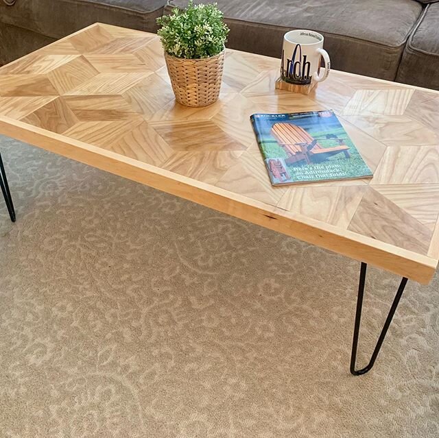 Link in Bio...The geometric pattern coffee table made from maple plywood and hardwood with hairpin legs. Built this one awhile ago but just posted a video. Borrowed this idea from the attic renovation by @modernbuilds 
#modernfurniture #coffeetable #