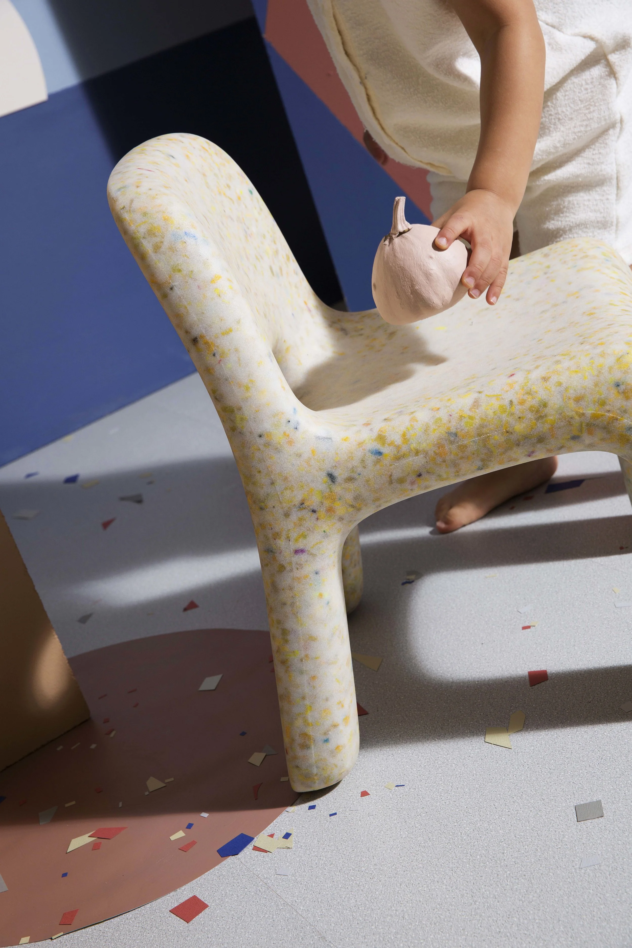 06_ecoBirdy_CharlieChair_Vanilla_style_photocreditUlrikaNihlen_stylingClaraDayet.jpg