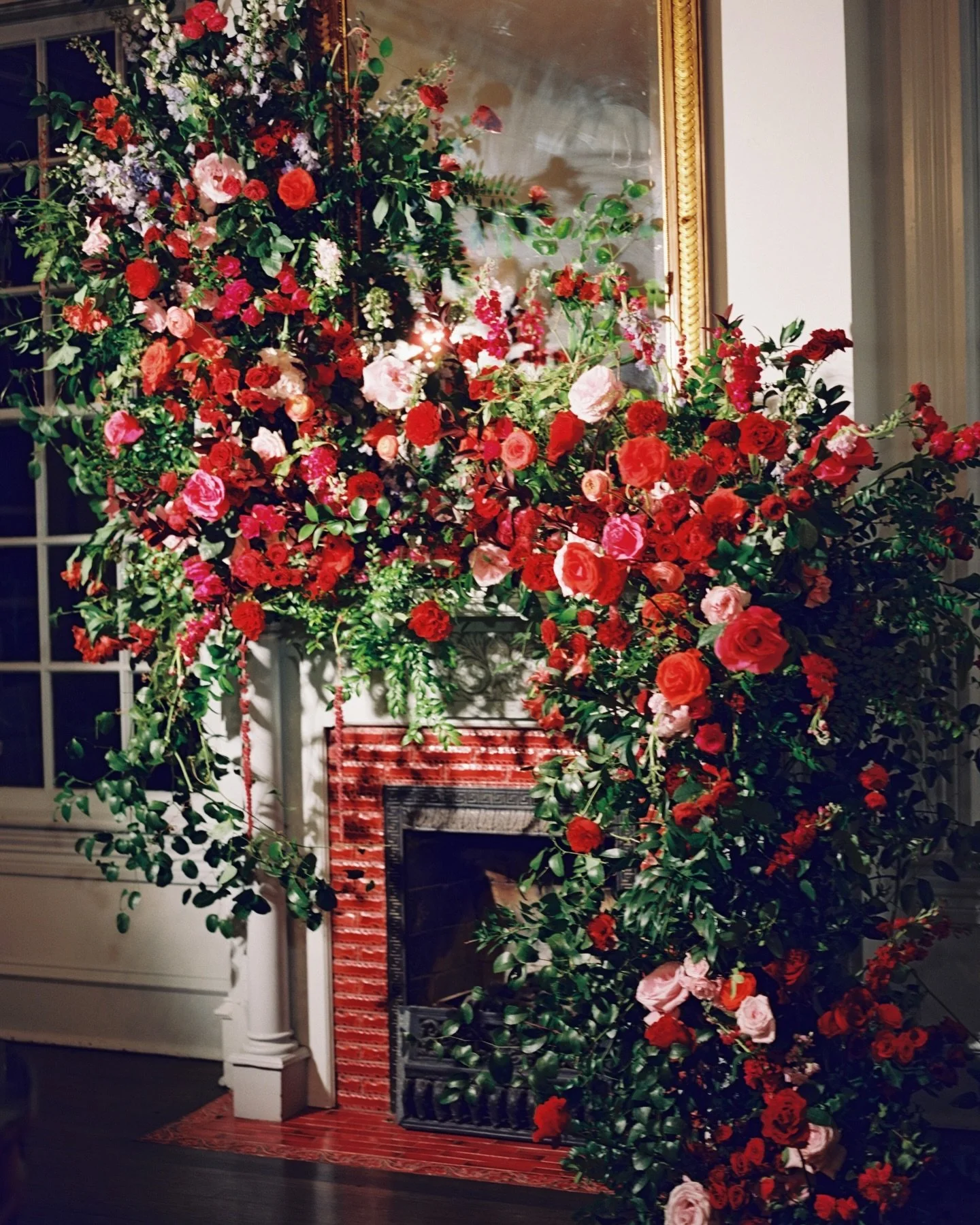 K + R&rsquo;s wedding last February is my valentines mood board 🎪💌💋

@sweetlaurelevents @thebloombartx @woodbinemansion