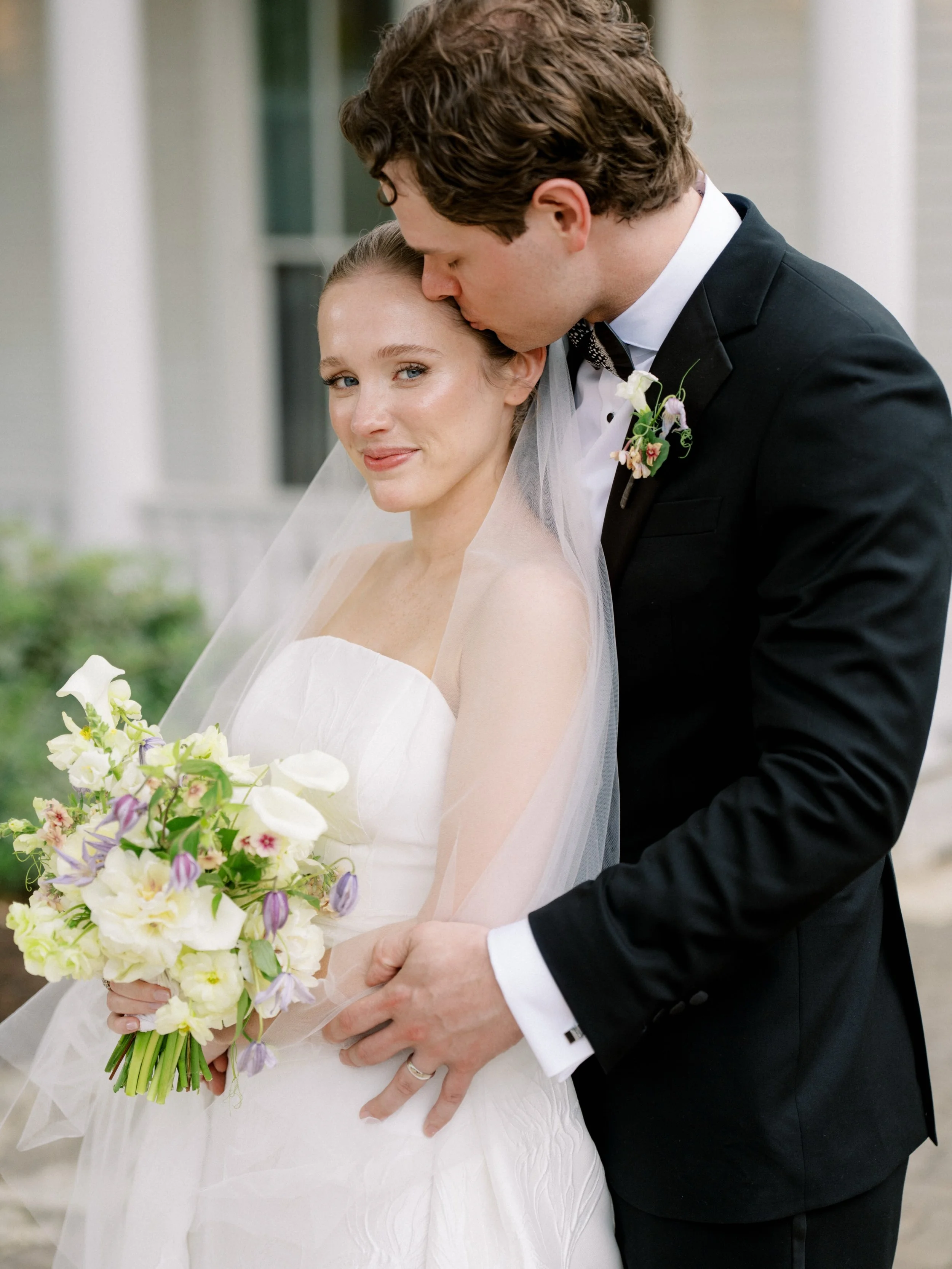 Miriam and Calvin!! So much goodness from this day 🌼

Planning &amp; Design: @birddogwedding 
Photography: @macyhartman
Venue: @theallanhouse 
Catering: @laperaaustin
Floral: @earlgreyfloral
DJ: @djnixx
Ceremony Music: @terravistastrings
Cake: @feat