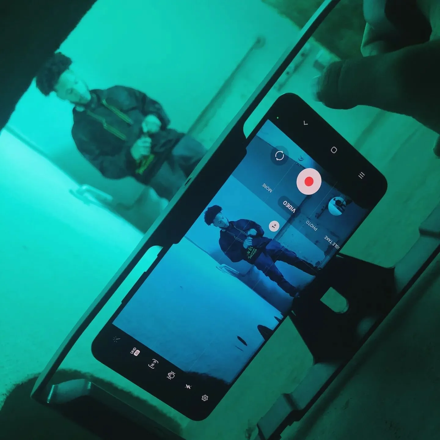 A lesson in life is to always have fun in whatever endeavors you pursue. Often times, the adversity and struggles you face become laughable with time. That is what truly shows growth 🙏🏽

Bts from "The Way" Video Shoot

🎥 🎬 @jamiebondega