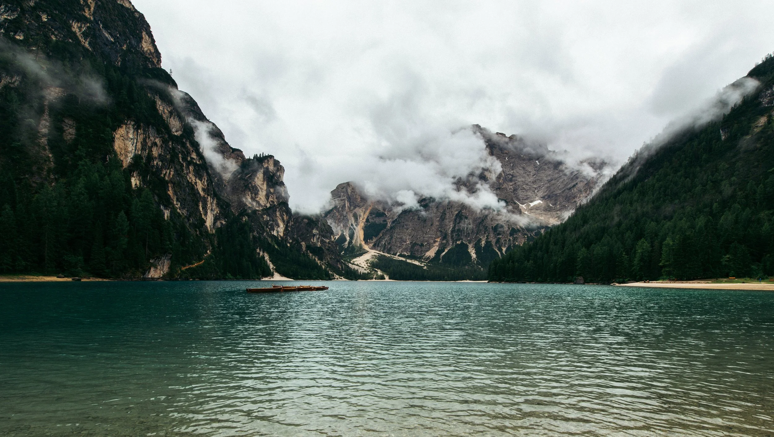 bay-beautiful-cloudy-559768.jpg