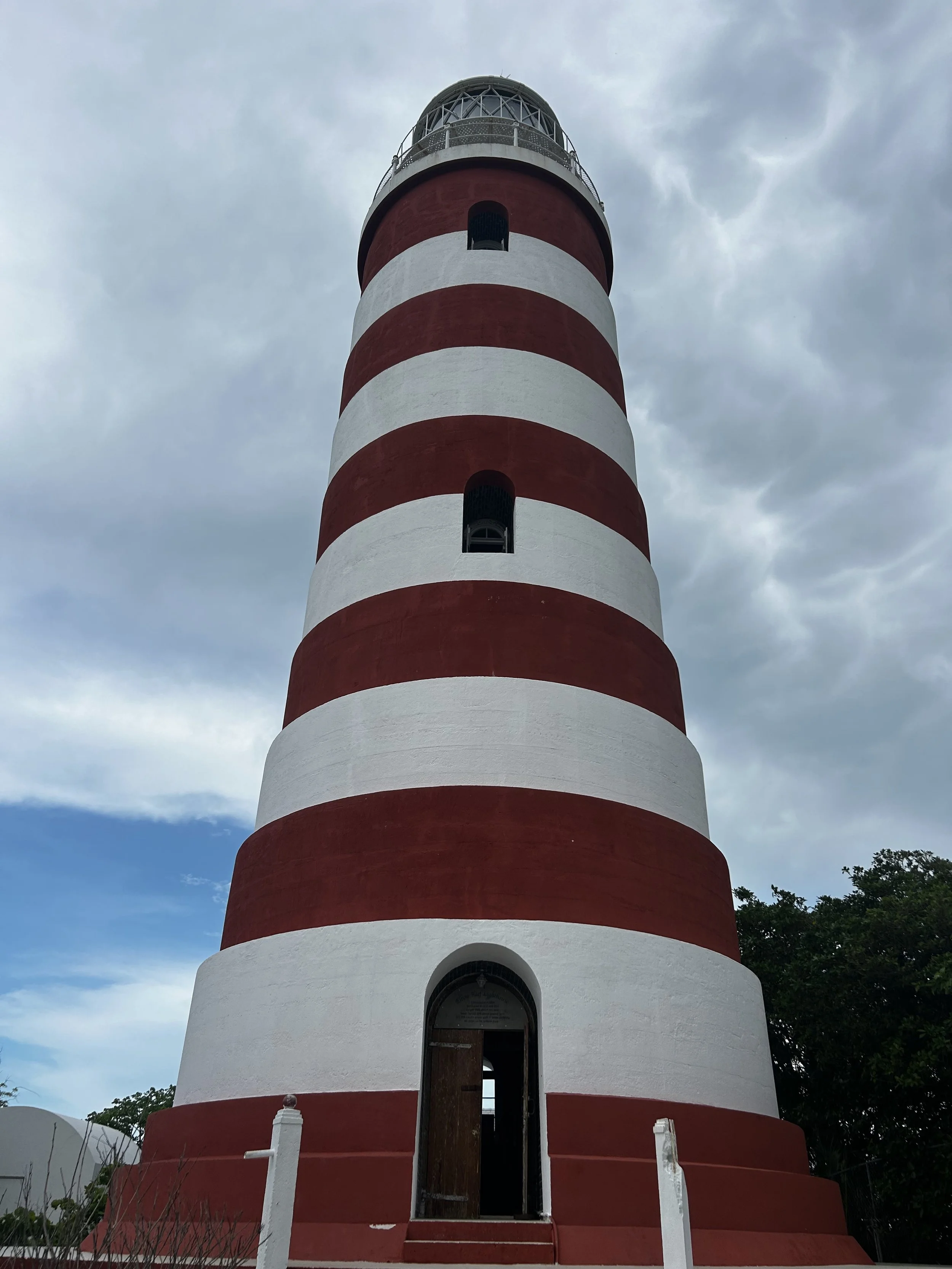 Elbow Reef Lighthouse: A Beacon of Architectural Resilience