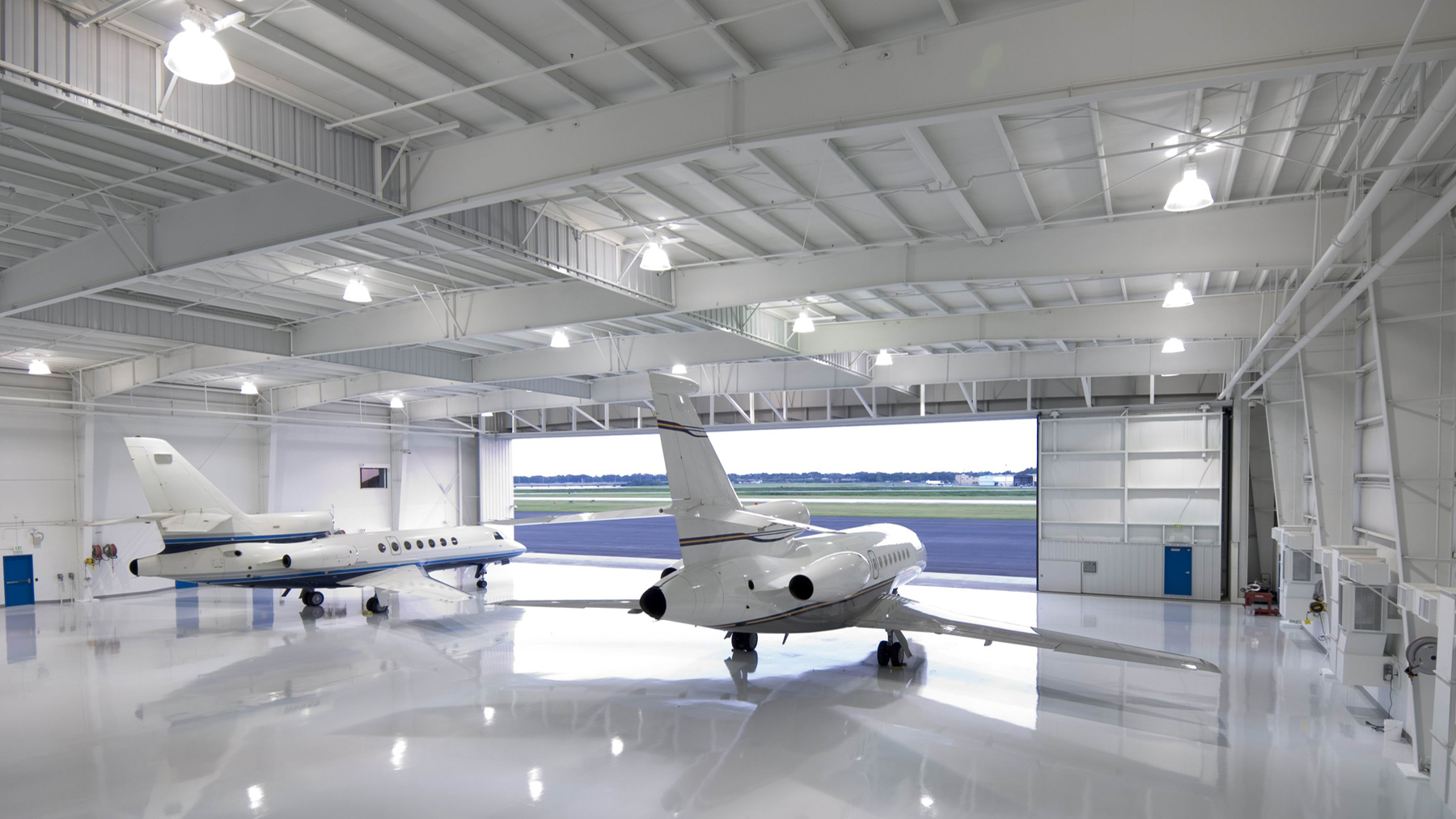 CNL-Hangar-Interior-2005_edit.jpg