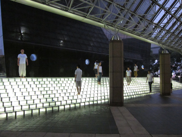 2010-Dance on Grid by Suiso Ogawa.jpg