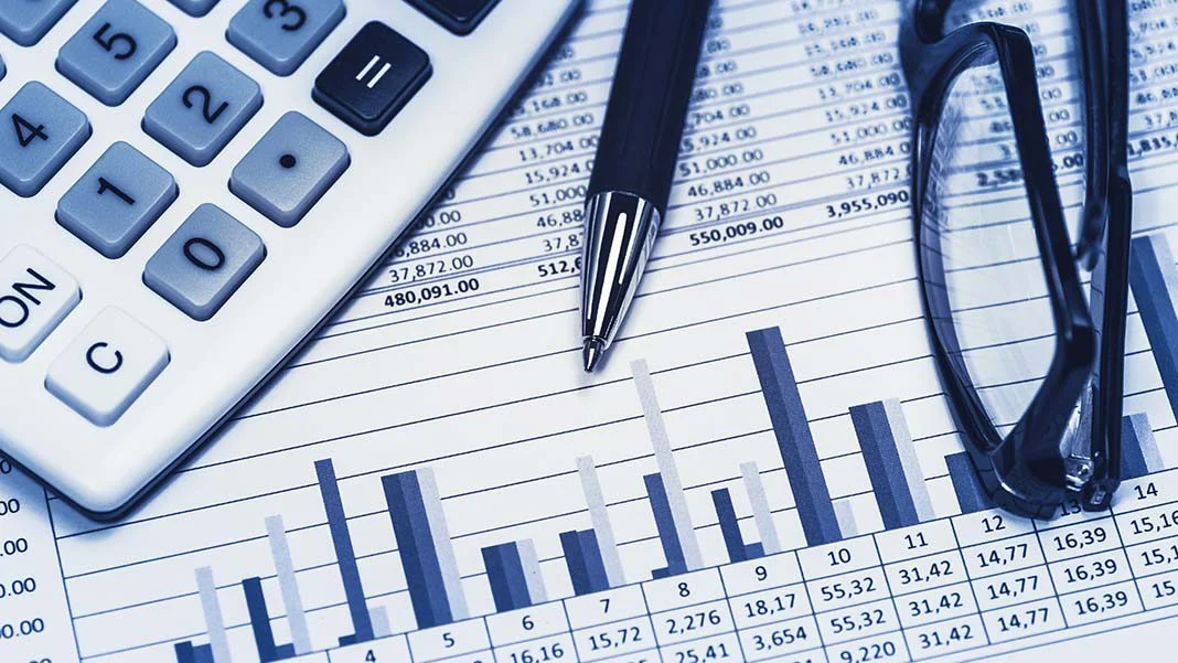 Technology-and-Accounting-Bookkeeping-1068x601.jpg