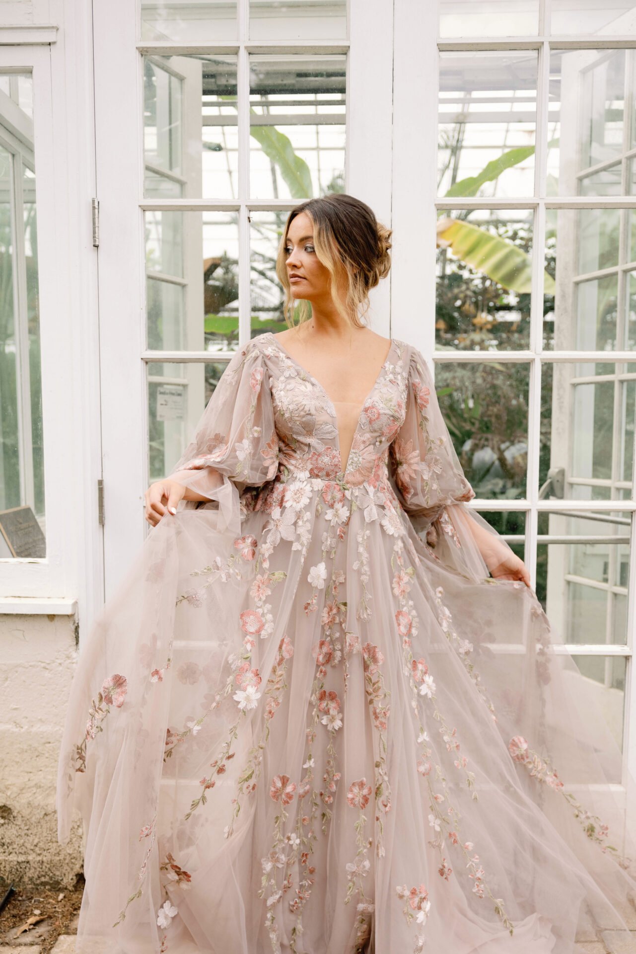 A-Line Dream Wedding Dresses Boho V-Neck Appliqued Lace Bridal Gowns Straps  Tulle Beach Princess Party Dress 2021 Long Train - AliExpress