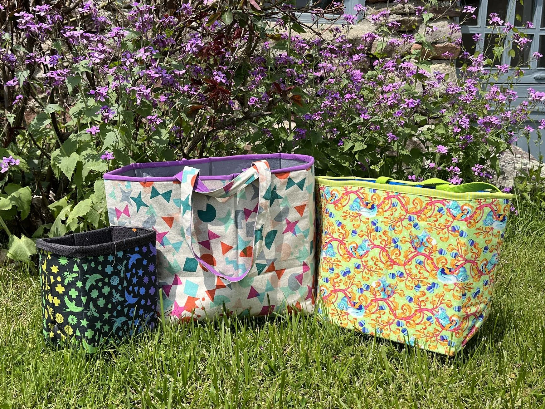 Monthly Meeting - Stand and Stow bags workshop with Leslie