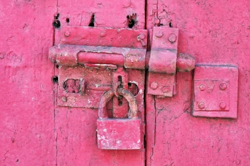 antique-dirty-door-157203.jpg