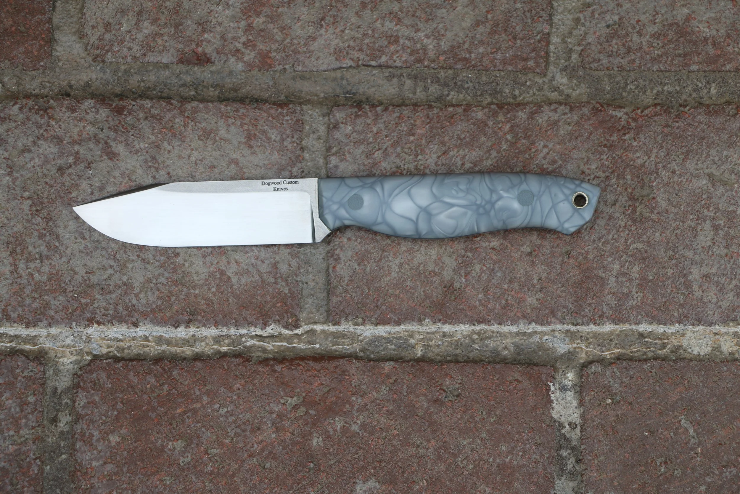 Echo-4   frost juma G-10 pins and liner faults edge drop point