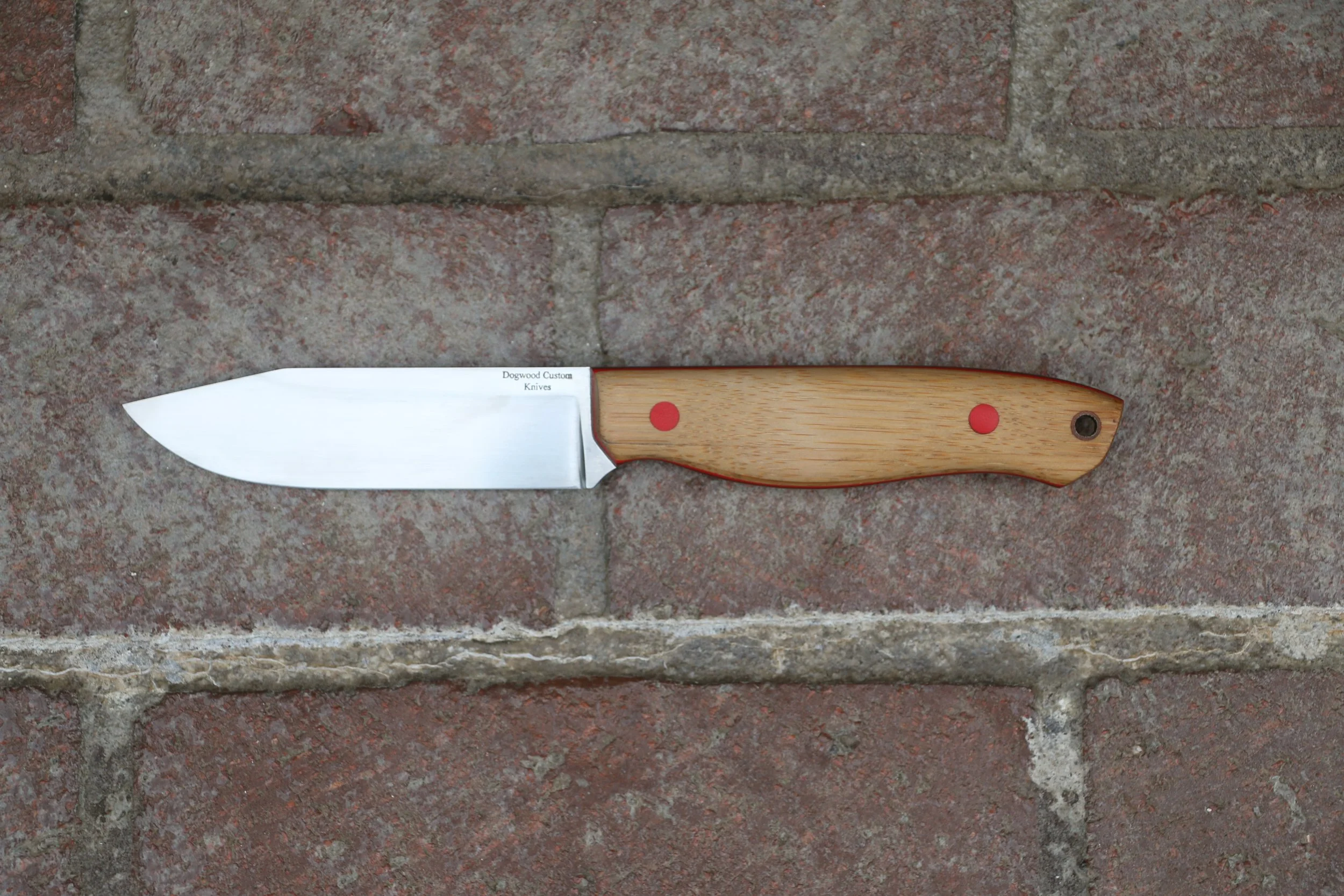 Echo-4.   bambo handle red g-10 pins and liner  liners