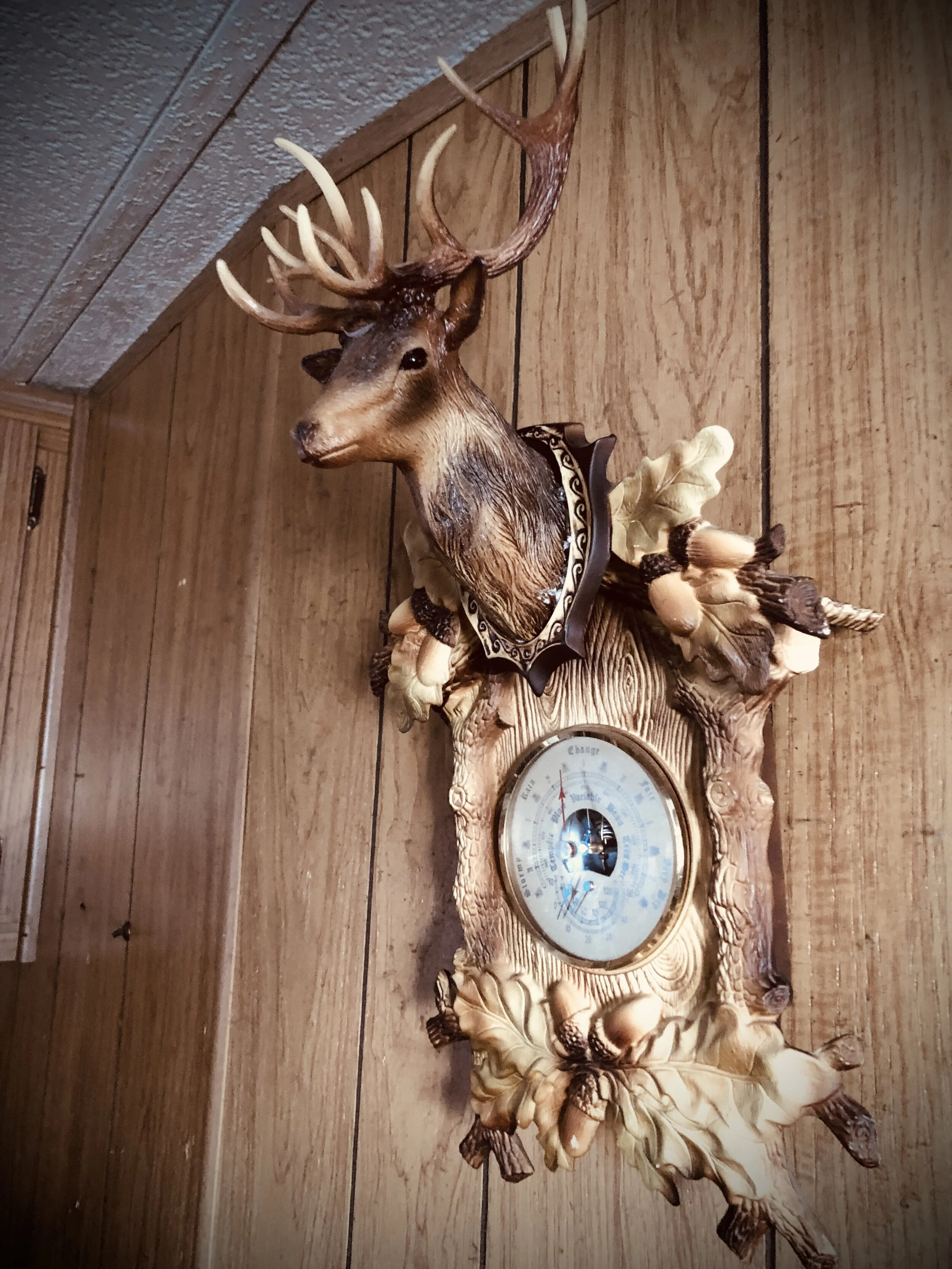 Clanton detail, trailer life, Wynonna Earp Season 4