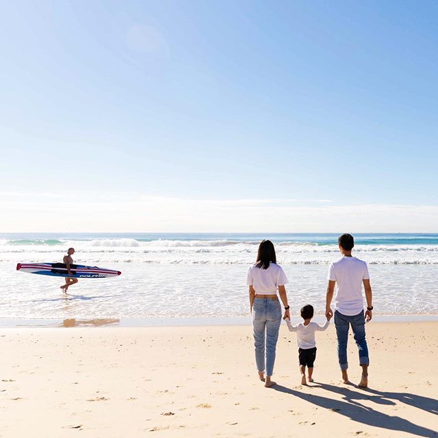 We love capturing your Gold Coast vacation! Perfect sunshine , perfect beaches ❤️ #mytravelphotographer #goldcoastholiday #familyphotography #travelphotographer #sunshine #beachholiday #queenslandlife #mermaidbeach #familyportrait