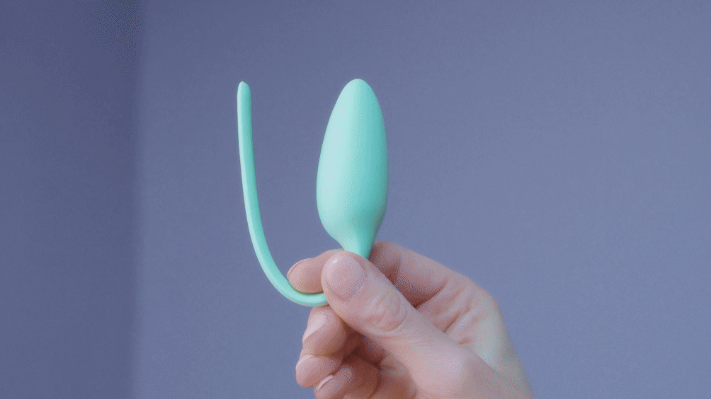 ELVIE_OFFLINE_V16_GRADED_16x9_24FPS_3 (1).gif