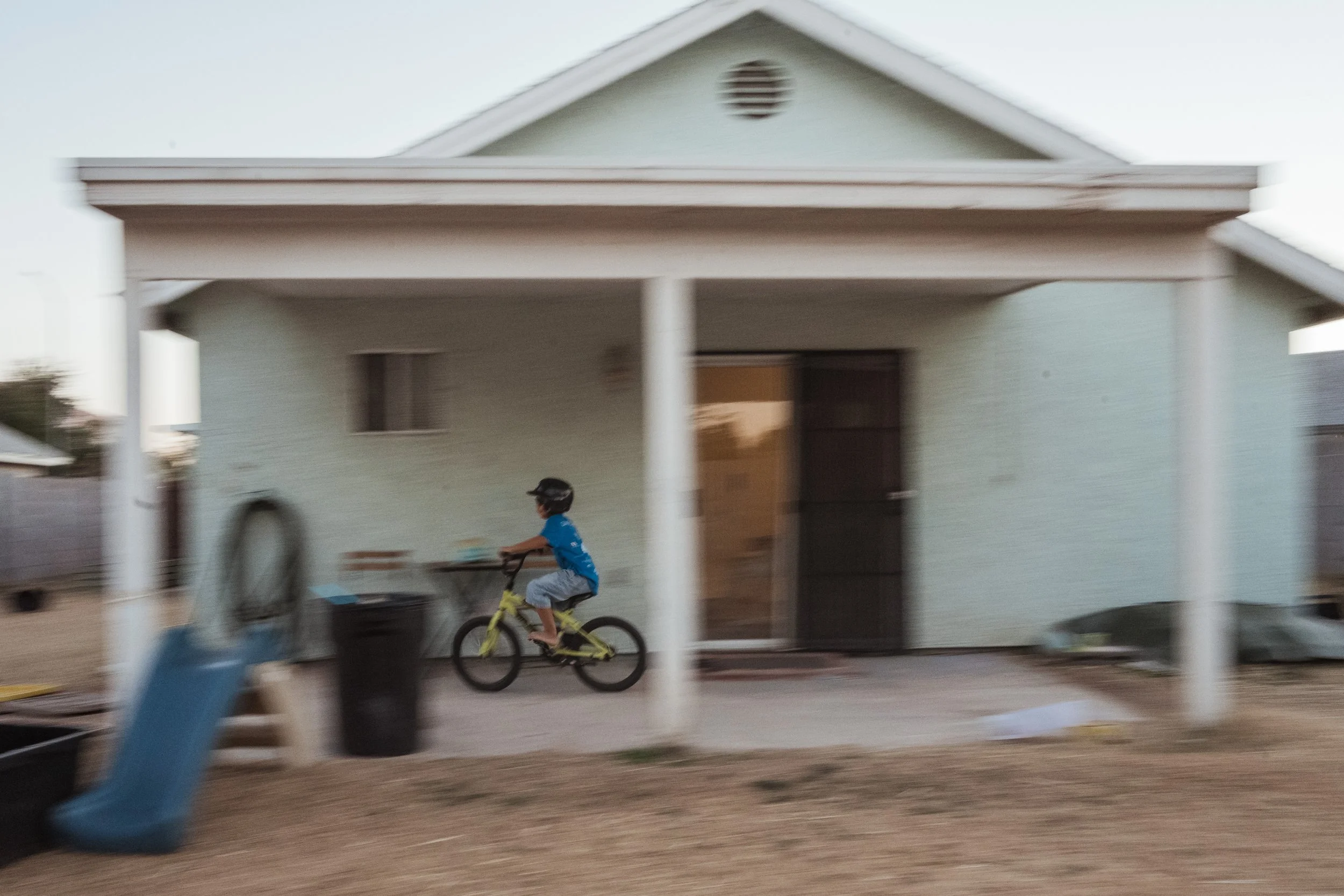 When to Pose, When to Observe: Why Both Portraits and Real Life Matter | Phoenix Family Photographer