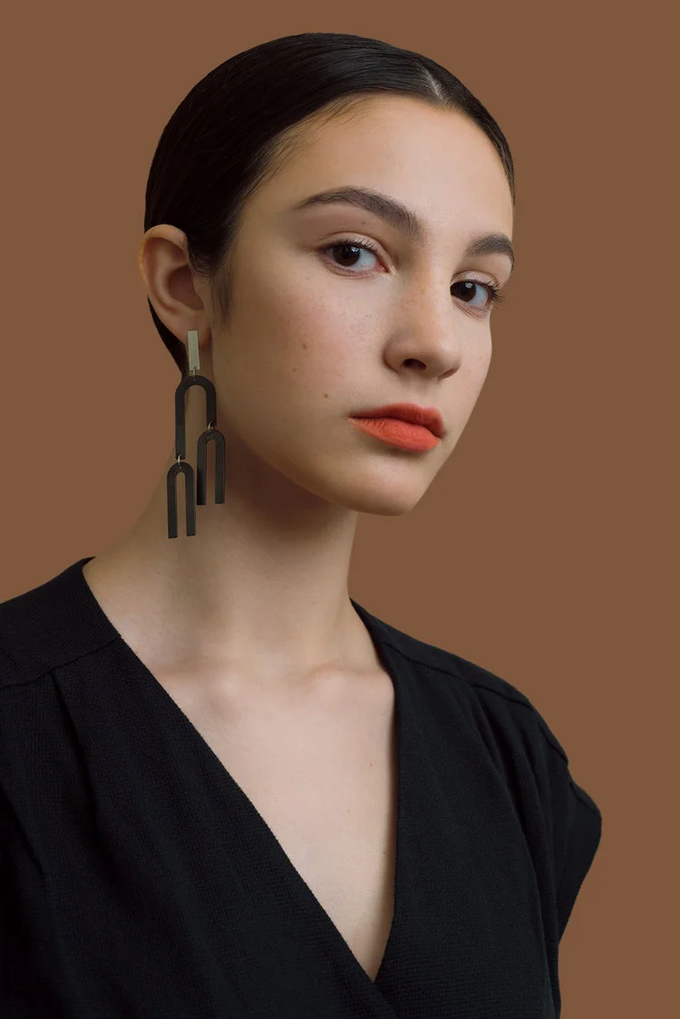 NatJoy_CURVED+BLACK+LINE+EARRING-2.jpg