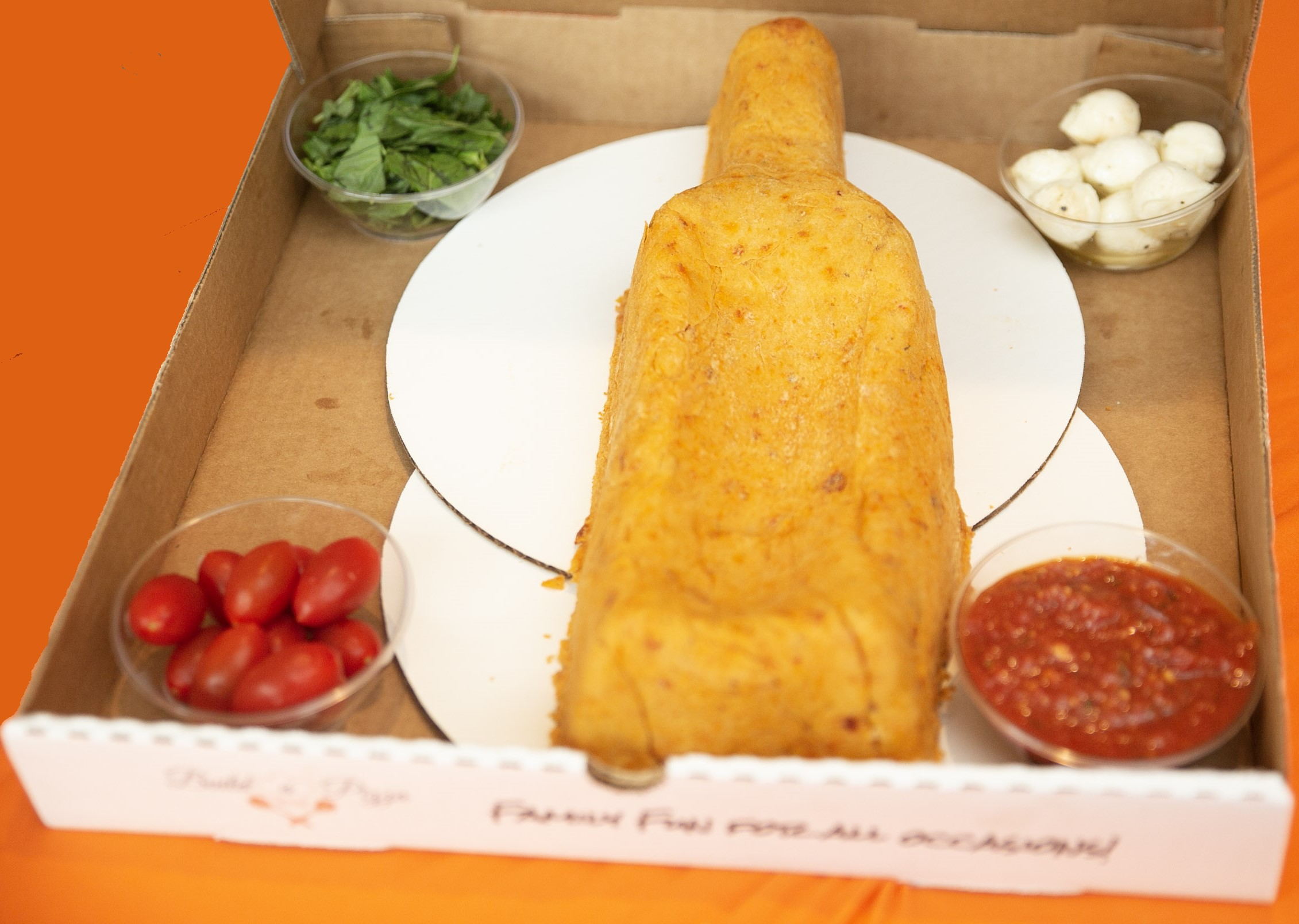 Wine-Bottle Stuffed Crust Pizza_157-IMG_2207.png