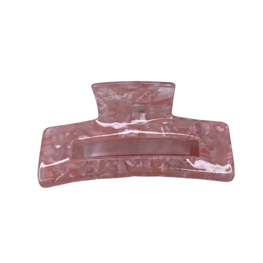 A9EFBC48-7C32-40D7-85D1-6FD286B5B31A