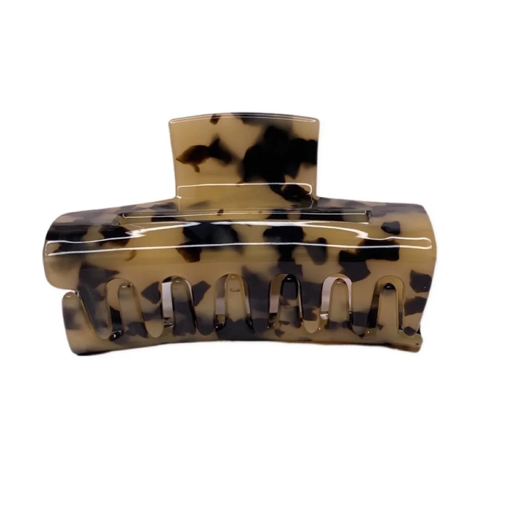 7A5DB3A0-D602-4F82-AF00-C370790E9A26