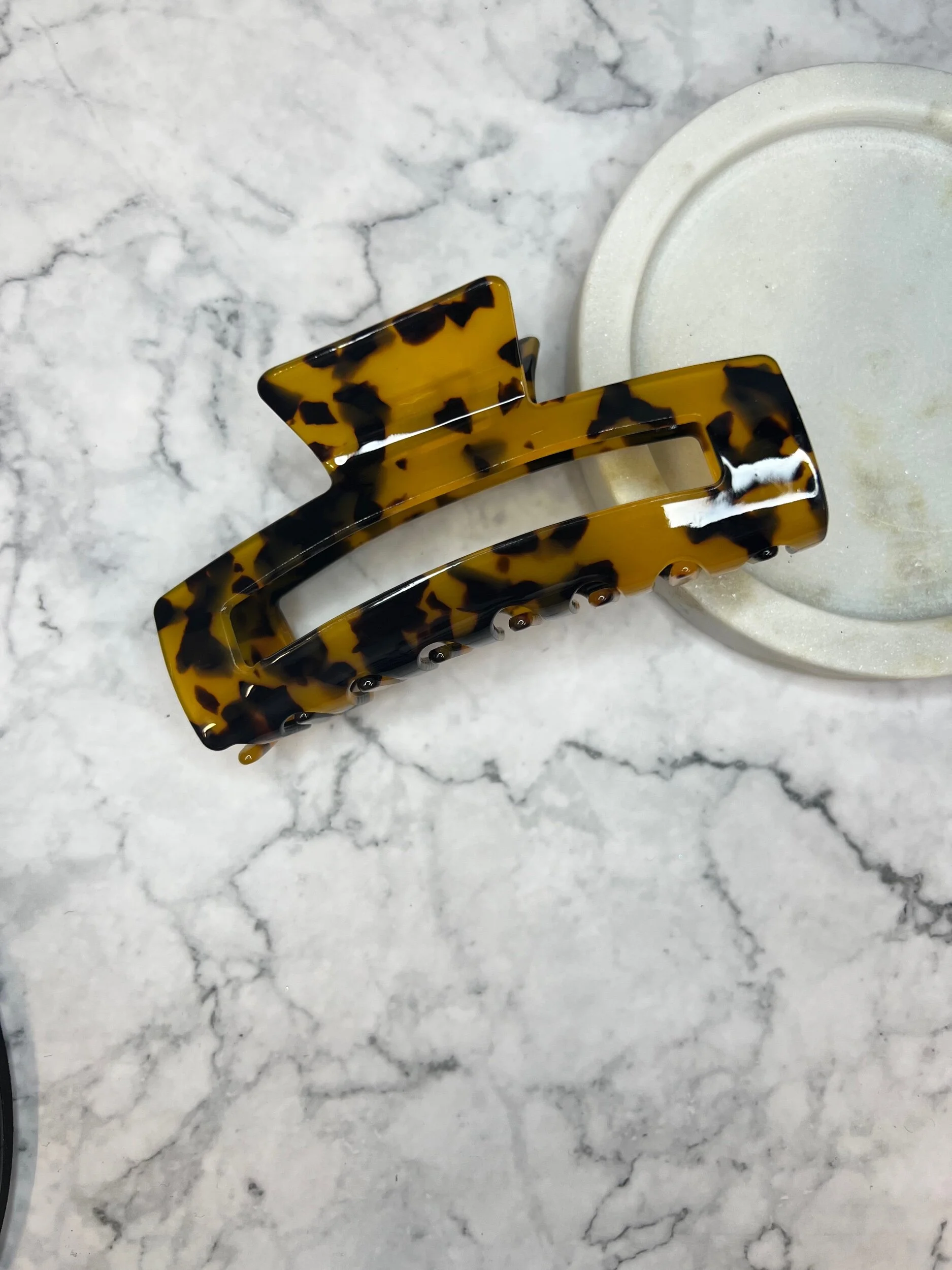 CEAA098D-F86A-4F69-B717-336B676AD76D