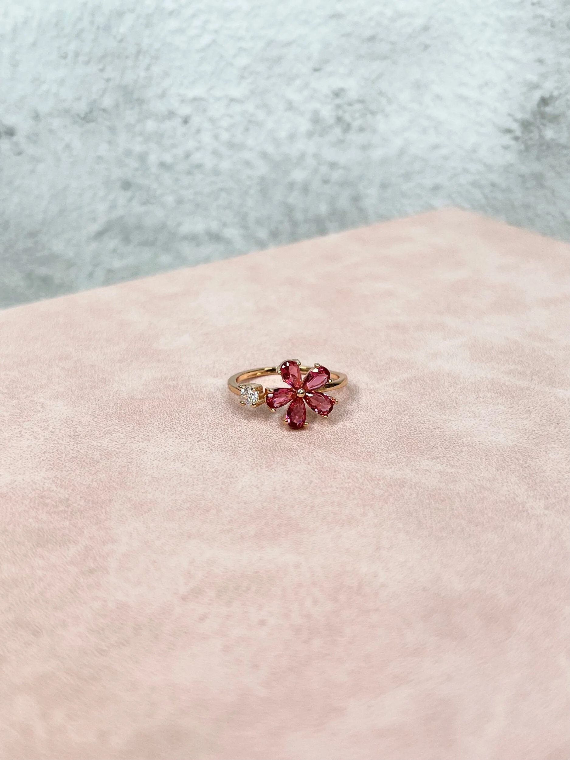 12BAF26B-9A27-461A-A2F5-2758E9F9951D