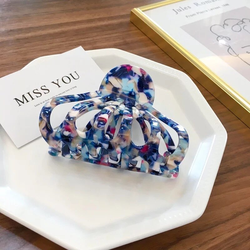 F64E8F6A-4223-4F2B-BBFD-D8F7E8A231AD