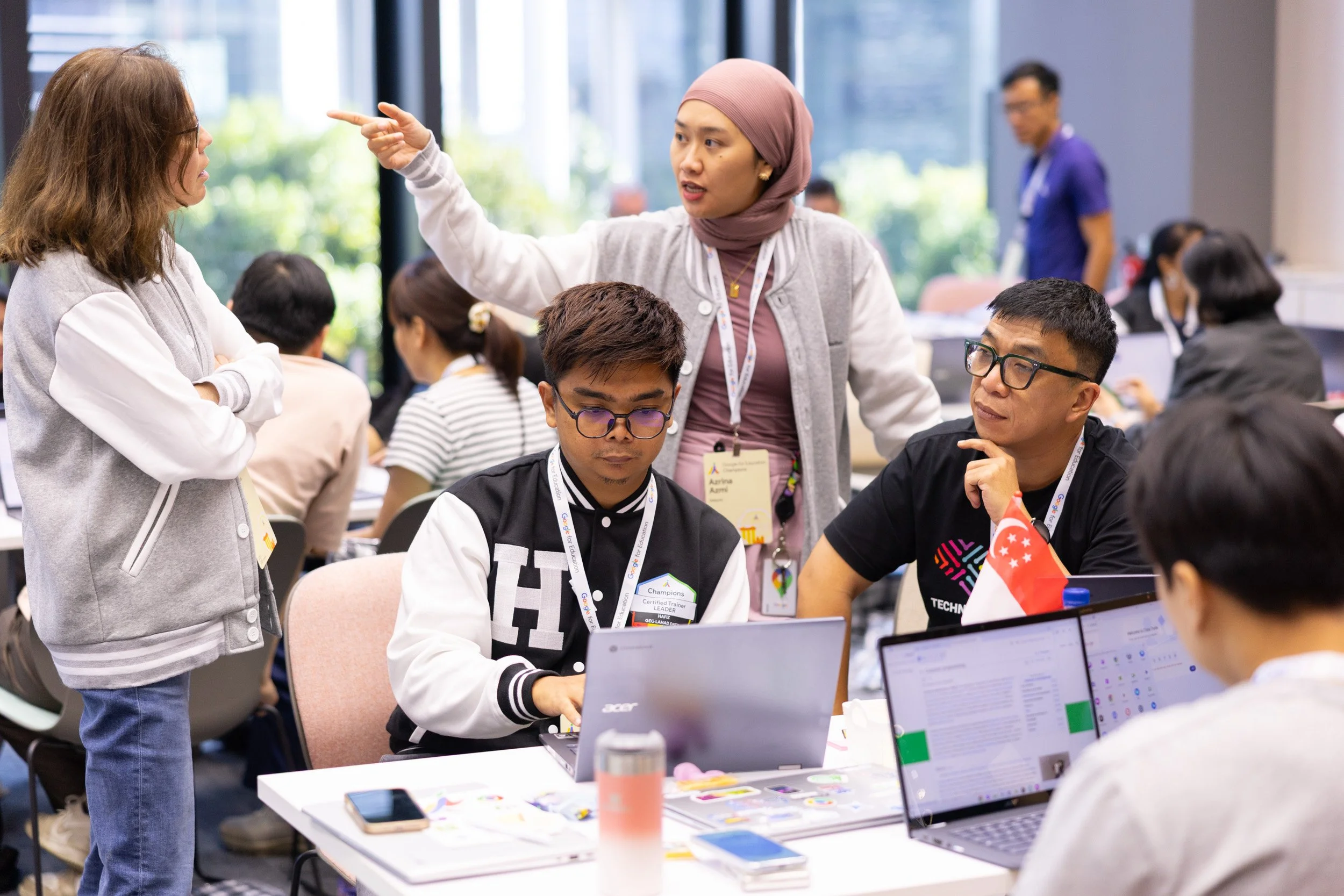 Event delegates collaborating during a Google for Education workshop activity. 