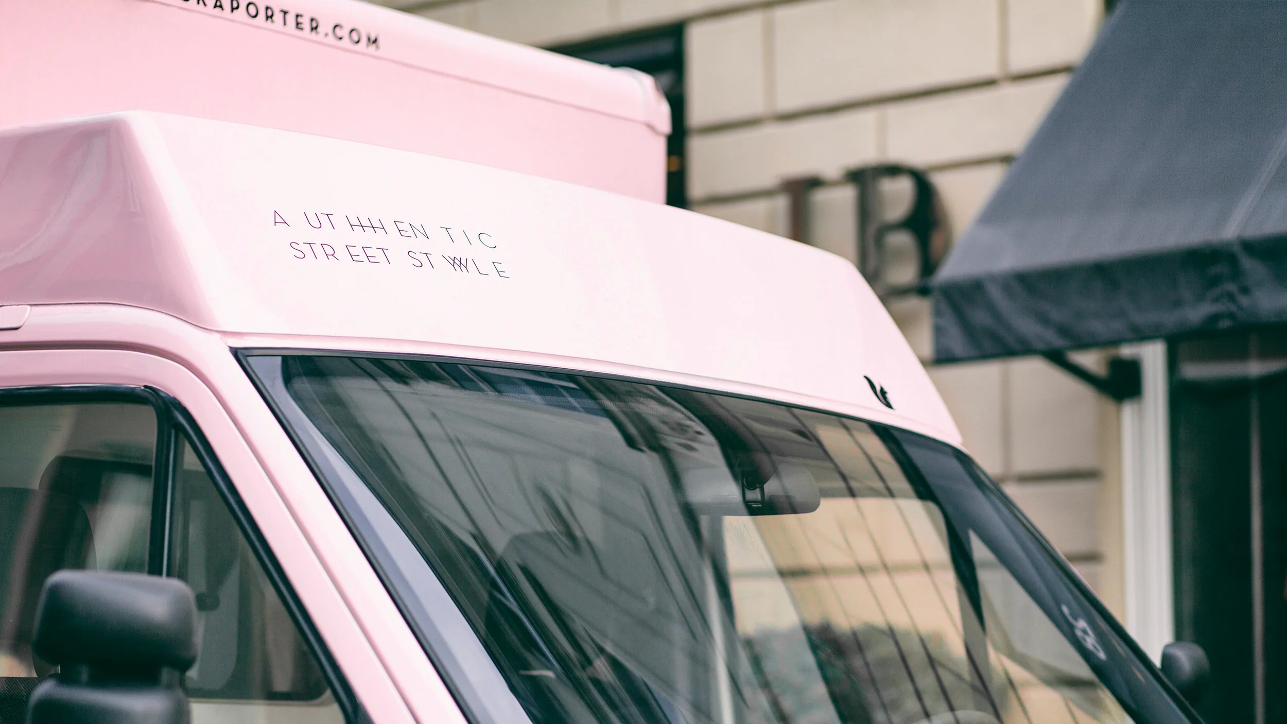99NOs-23-Truck-a-Porter-2560px-72dpi-RGB.jpg