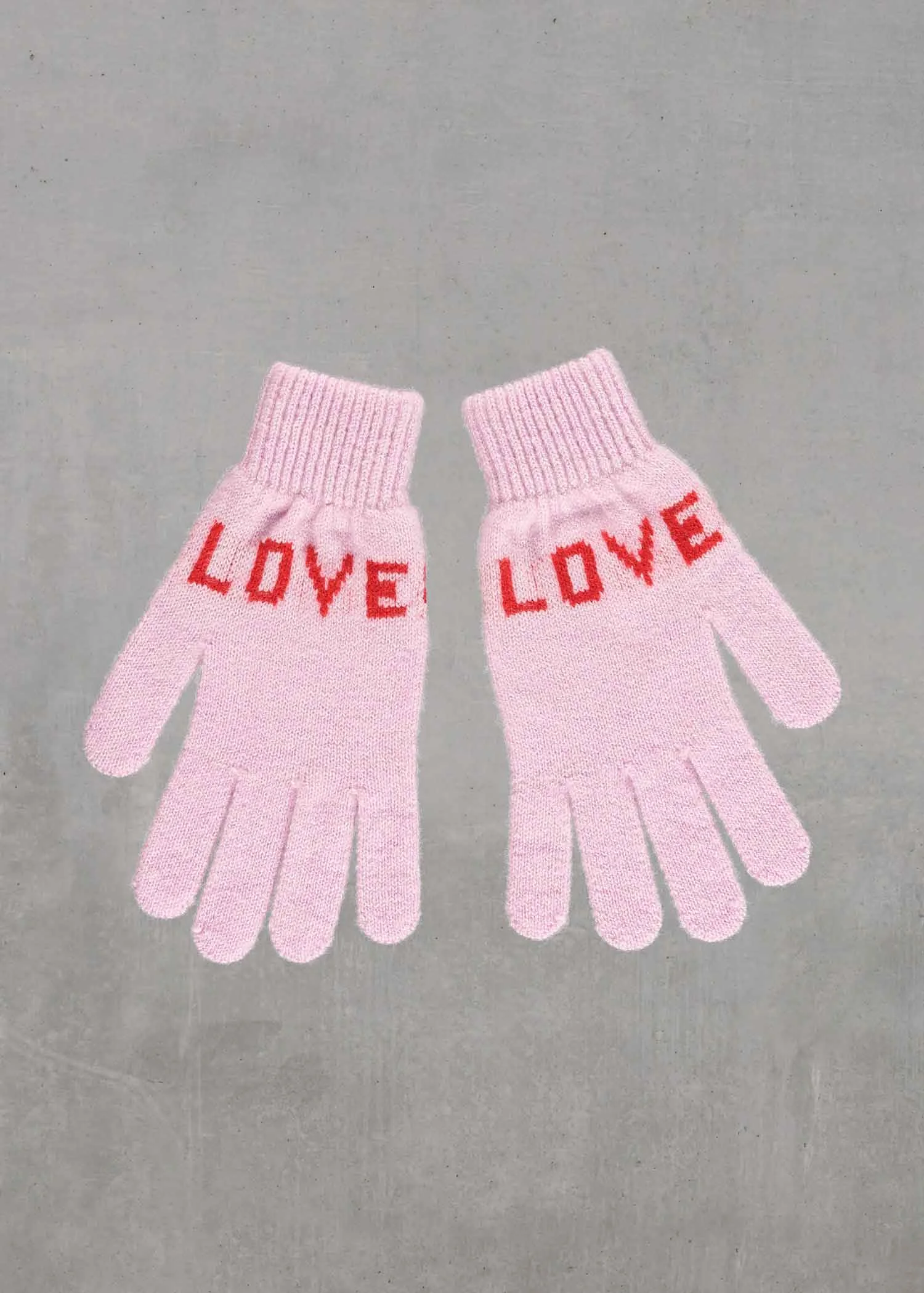 27 love-love-glove-pink-web.jpg