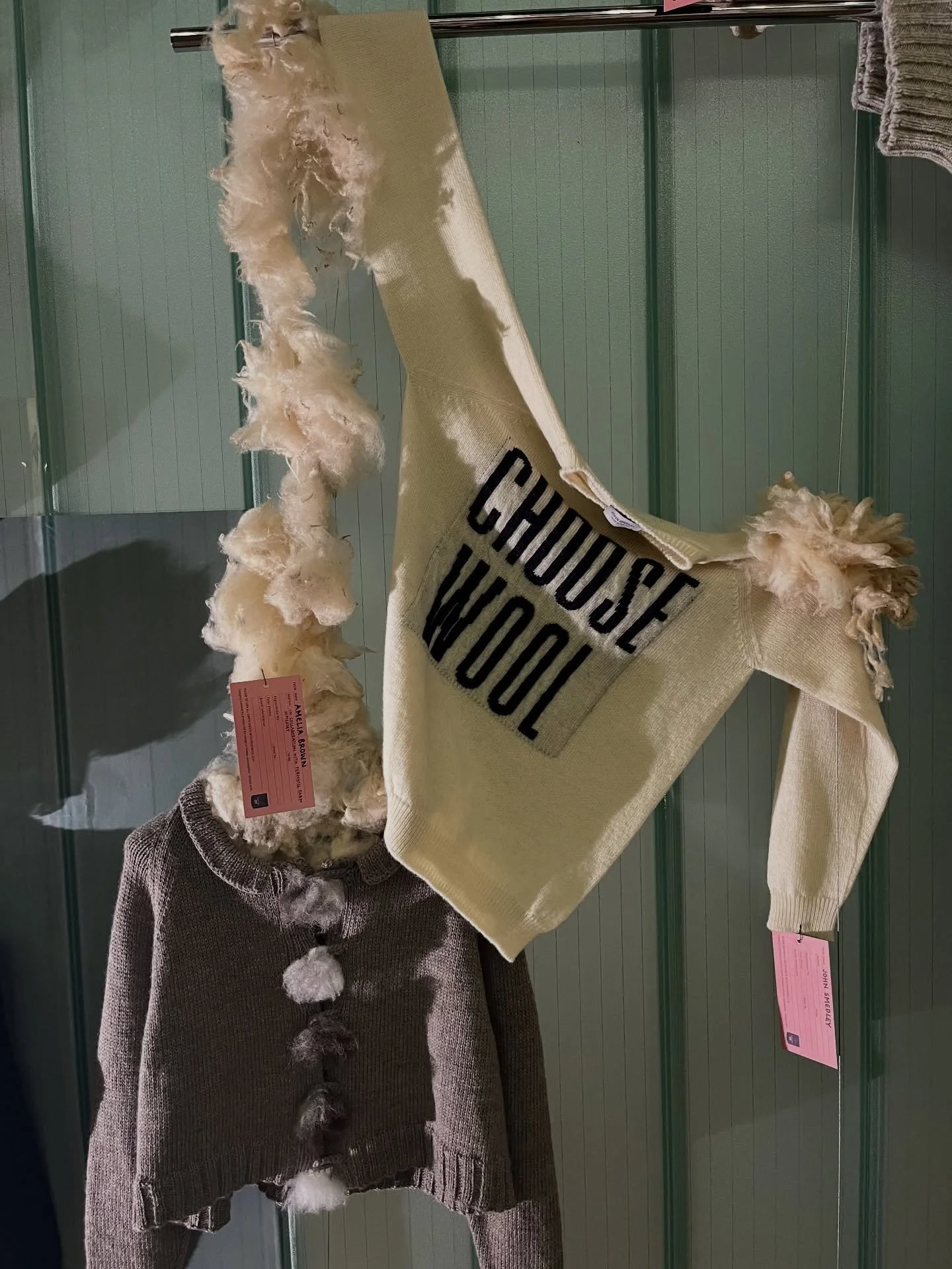 Yesterday was a good day went to the Wool Echange  @britishwool @csm_news ! Great panel discussions from British wool spinners @laxtonsyarns and British sheep farmers and British manufacturers also Journalists @kirstymcgregoredits and ending with an 