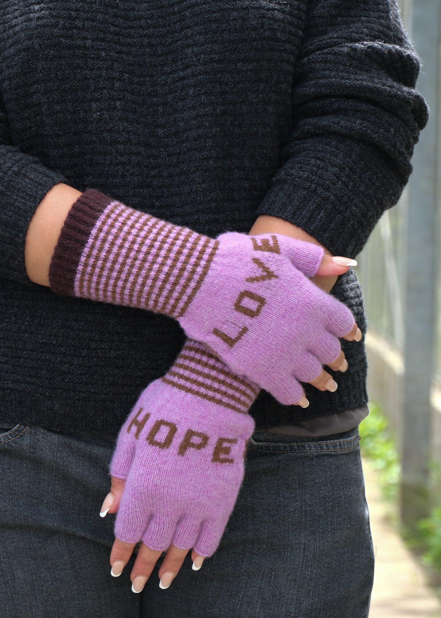 44923 LOVE HOPE FINGERLESS GLOVES COL 2 DSCF3885.jpg