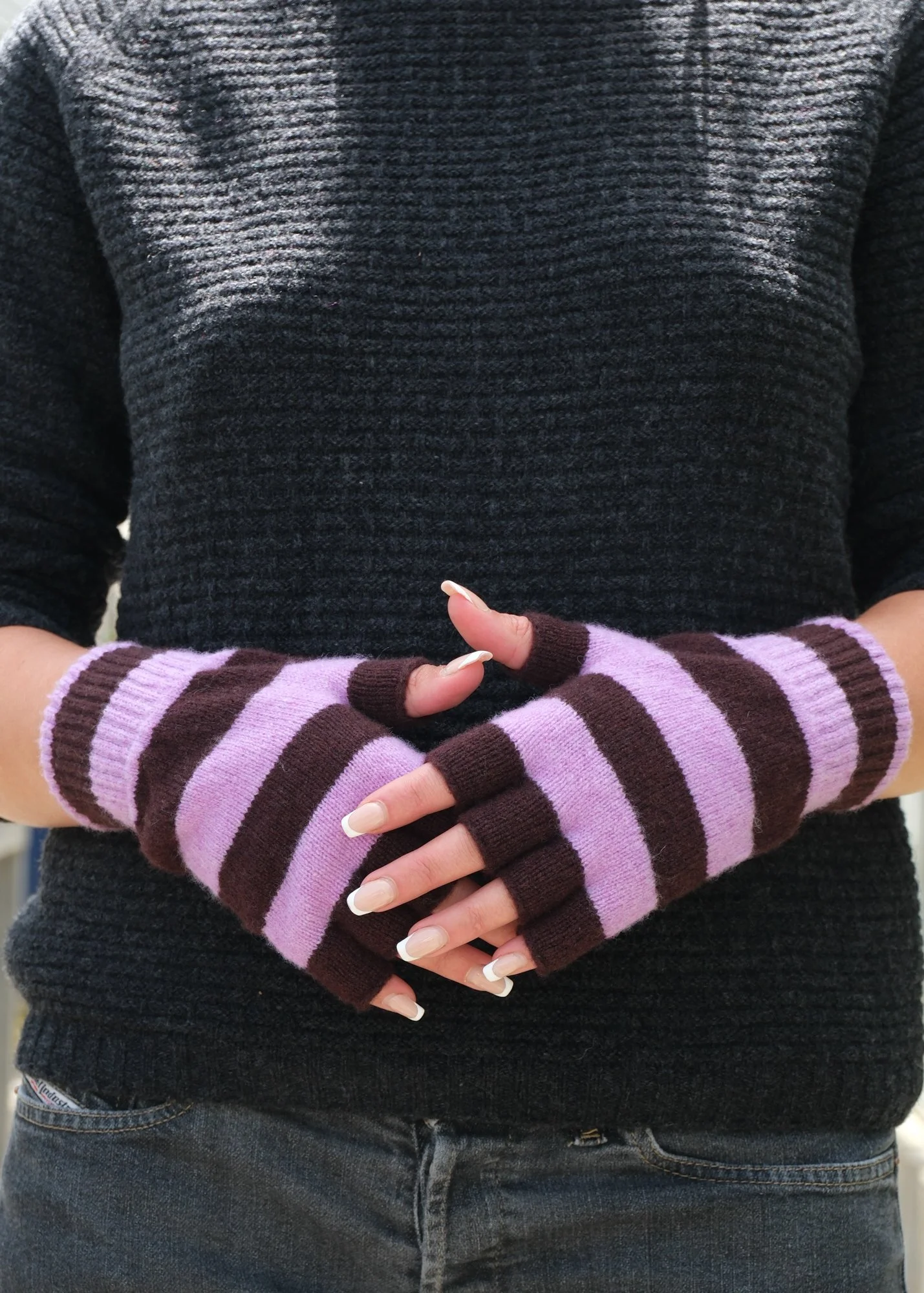 835 26 STRIPE FINGERLESS GLOVES COL 2 DSCF3848.jpg
