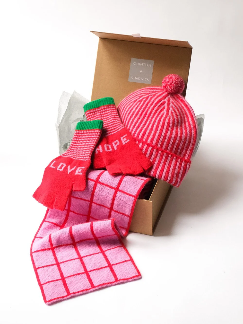 Gift box in Winter Beach red / pink