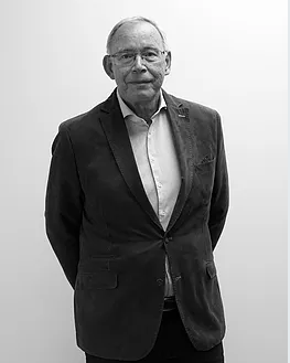 Wim van Barneveld Accountmanager Financial Services Wim is an experienced accountant in business. He ensures our clients' financial administration is fully compliant. This includes the filing of the VAT return, the payroll administration and the preparation of the annual report. E-mail: barneveld@taxatwork.com