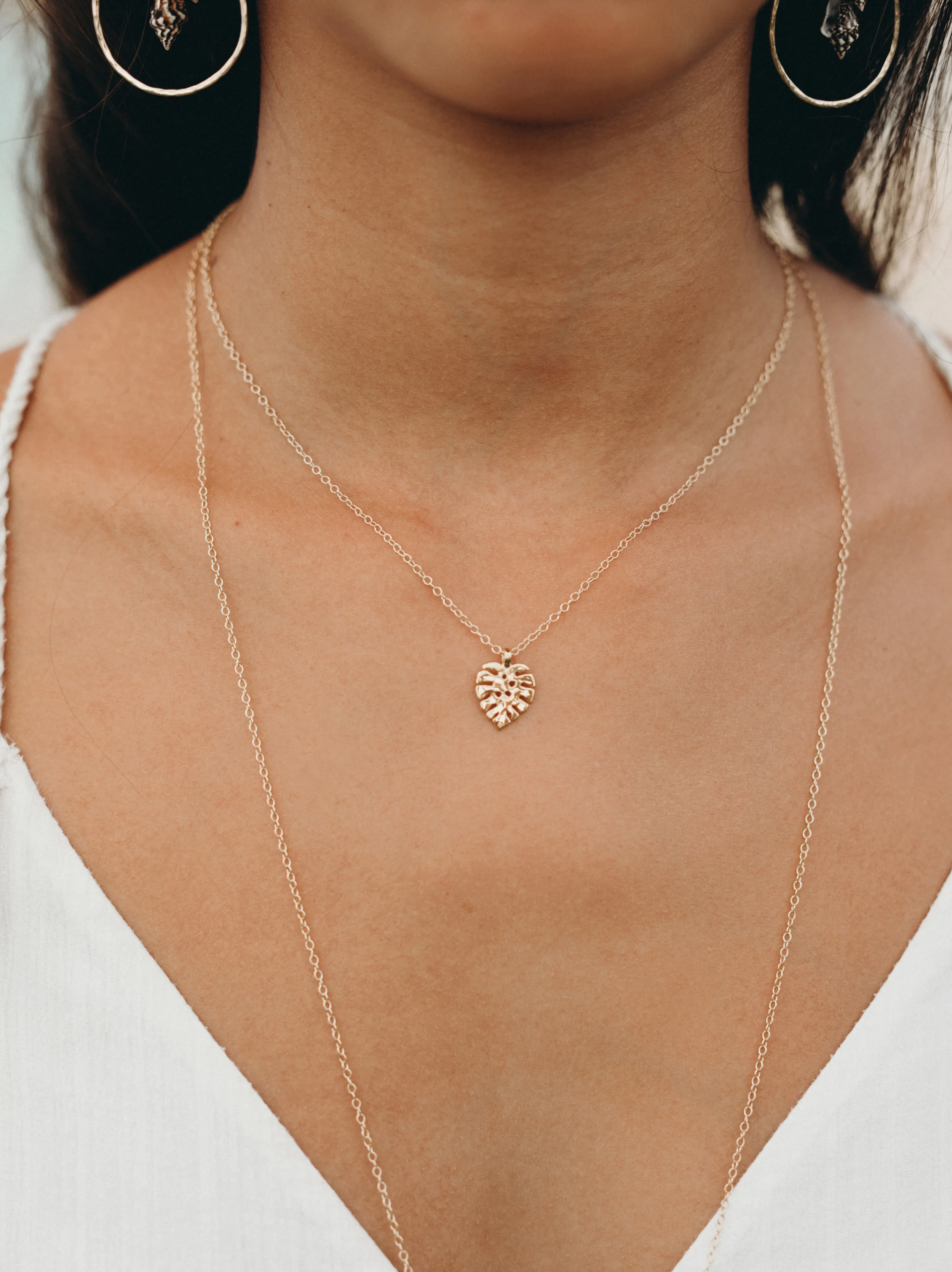 MONSTERA LEAF PENDANT.jpg