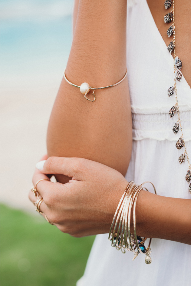 PINK-PEACH-LOVE-HEART-BANGLE.jpg
