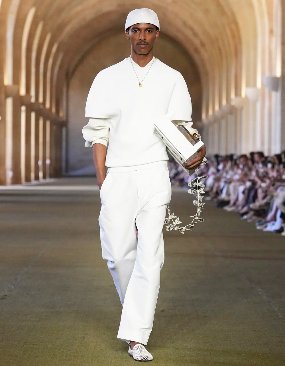 MOHAMED HASSAN @jacquemus &lsquo;Le Paysan&rsquo; show at L&rsquo;Orangerie de Versailles &hearts;️

Casting @piergiorgio @dmcasting
Designer @simon_porte_jacquemus
Styling @_mariechaix_ 

#MohamedHassan #thetroopers #Jacquemus #ParisFashionWeek