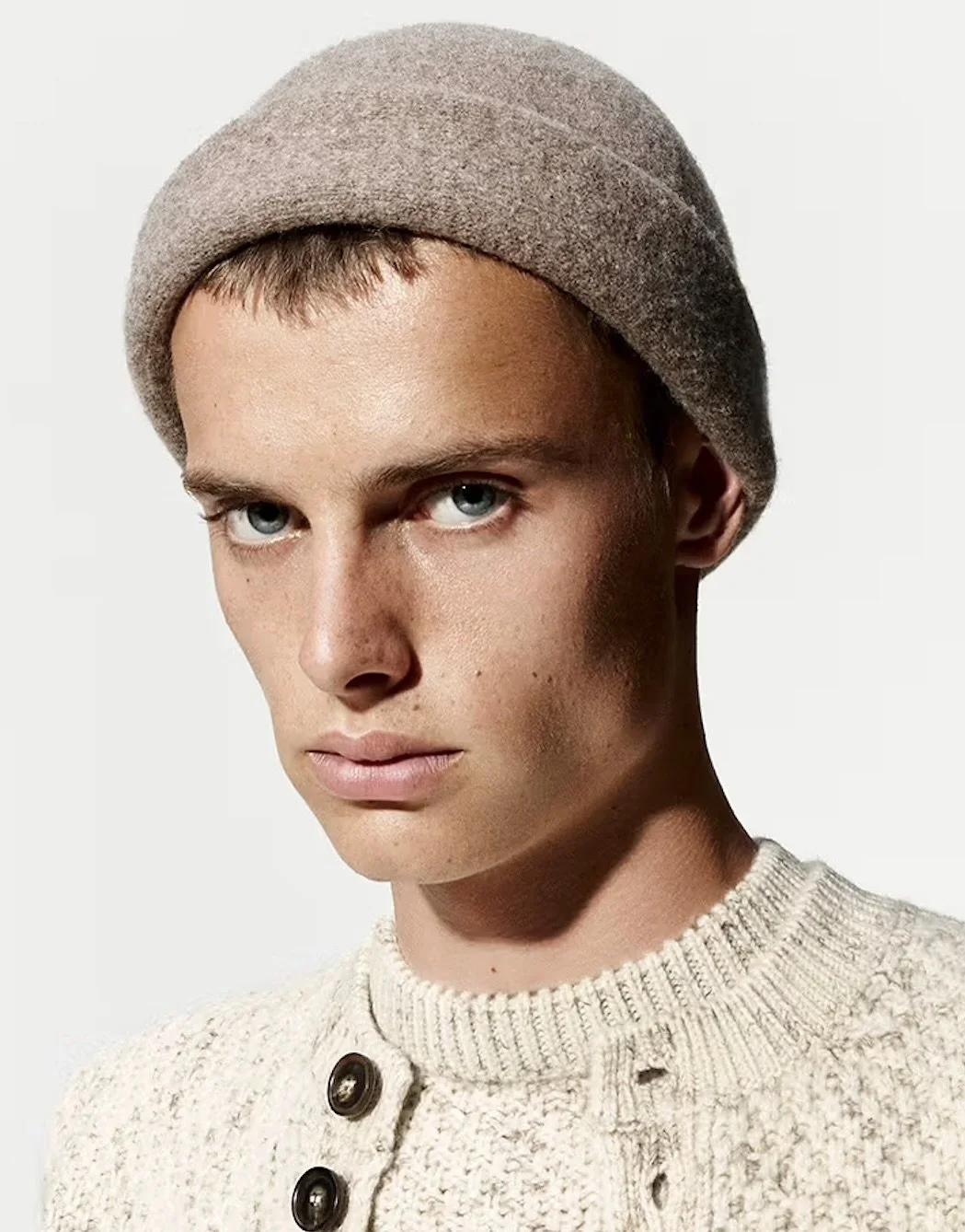 ELIAS MONSTREY @loropiana SS&rsquo;26 Lookbook &hearts;️

Casting @piergiorgio @dmcasting 
Photo @robingaliegue 
Styling @aleksworo 

#EliasMonstrey #LoroPianaLookbook #thetroopers