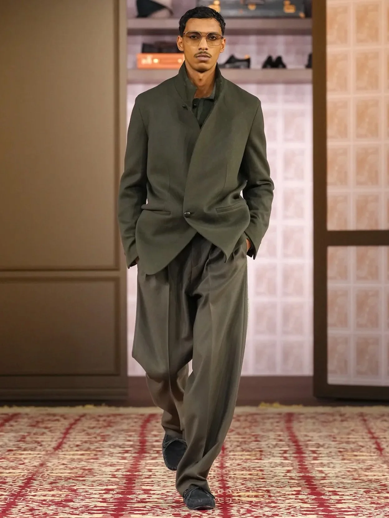 MOHAMED @zegna FW&rsquo;26 show in Milan today &hearts;️

Casting @ben_grimes_casting @sarahmariabooth @tiagomartinsweb 
Designer @alessandrosartoriofficial 
Styling @julieragolia 

#MohamedHassan #MilanFashionWeek #malemodel #thetroopers